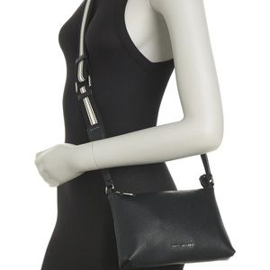 “THE COSMO” MARC JACOBS LEATHER CROSSBODY